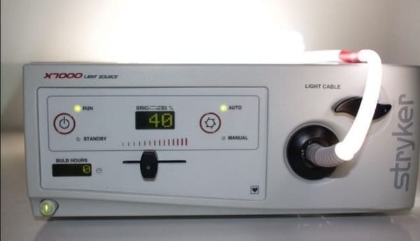 Fonte de Luz Xenon Stryker X7000 300w